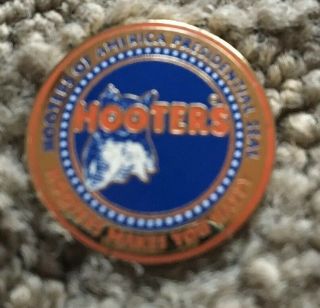 Hooters Of America Presidential Seal Pin