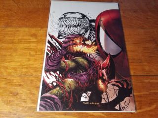 Spider - Man 801 & 1 Marvel Comic Kirkham Black Cat Venom Connecting cover 2
