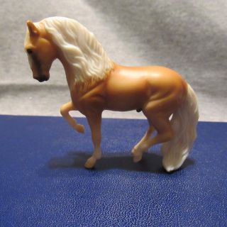 Breyer Andalusian 5981 Four Piece Gift Pack Single Stablemate Palomino