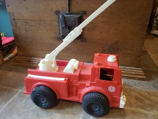Vintage 1978 Ideal Toy Corp.  Plastic Red Ladder Mighty MO Fire Truck 4