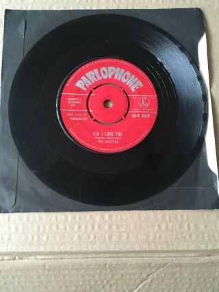 The Beatles - Love Me Do - Red Parlophone 45 - R 4949