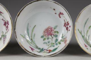 19/20th century,  A set of three ，rare and fine ‘famille rose’ chinese porcelain 4