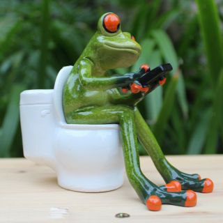 Resin Frog Figurines Creative Crafts Sitting Toilet Ornaments Decor Crafts A