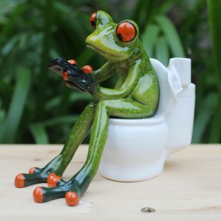Resin Frog Figurines Creative Crafts Sitting Toilet Ornaments Decor Crafts A 2
