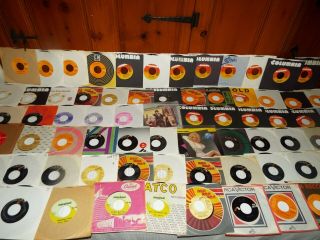 71 Dolly Parton 45 Rpm Records Hits Like 9 To 5 And Jolene,  Many More Read