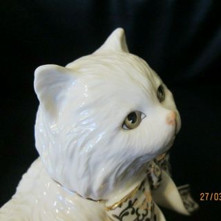 GORGEOUS LENOX WHITE PERSIAN CAT FIGURINE GOLD BOW YELLOW EYES 5 1/2 