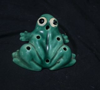 Vintage Japan Green Frog - Flower Frog Pottery Wht.  & Blk.  Eyes 2