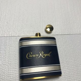 Crown Royal Tailgate Flask Navy Blue And Gold with Rare Silver STRIPE 6oz 4