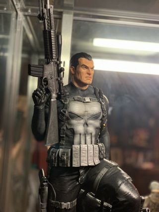 The Punisher 1/4 Scale Statue By Iron Studios Sideshow
