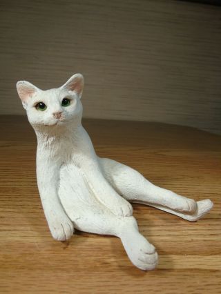 Vintage Cbc Cat White Green Glass Eye Cat Kitty Figurine 1992