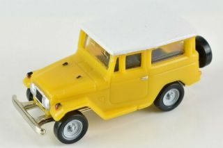 Toyota J40 Land Cruiser Swb 1960 - 1984 Yellow White Roof 1:100 Scale