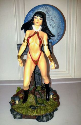 Vampirella Sexy Statue Figurine Moore Creations Limited Edition 329/5000 Comics 2