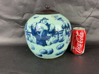 18th/19th C.  Chinese Blue And White Porcelain Jar W/ Wood Cover