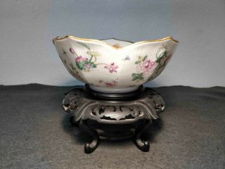 RARE ANTIQUE CHINESE PORCELAIN FAMILLE ROSE BOWL W/ INSECTS AND FLOWERS MARKED 4