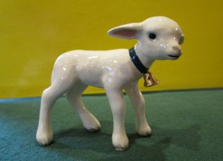 Hagen Renaker Lamb With Bell,  Item 04017