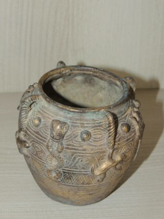 Antique Chinese bronze vase,  Ming dynasty 3