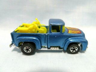 Vintage Rare 1973 Hot Wheels 1956 Hi - Tail Hauler Blue Truck W/yellow Motorcycles