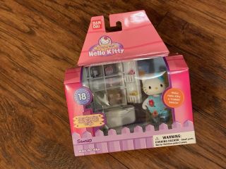 Nib Bandai At Home With Hello Kitty Set: Housekeeping Hello Kitty And Fridge
