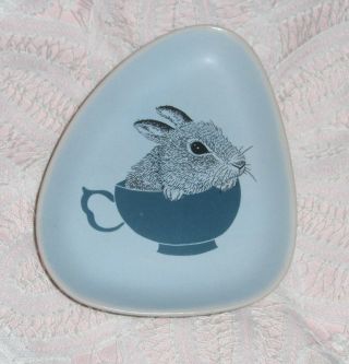 Vtg Art Pottery Bloomingville Mini Rabbit In Tea Cup Plate Bunny Trinket Dish
