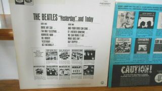 THE BEATLES LP YESTERDAY AND TODAY T2553 CAPITOL RAINBOW LABEL 4