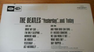 THE BEATLES LP YESTERDAY AND TODAY T2553 CAPITOL RAINBOW LABEL 5