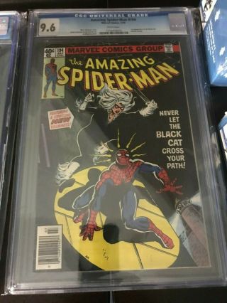 Spider - Man 194 Cgc 9.  6 - - White Pages - 1st Appearance Black Cat - 3
