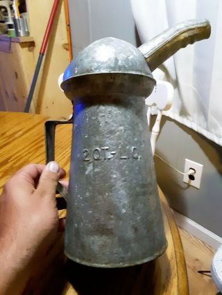Vintage HUFFY Galvanized Oil Can With Spout US 2 Quart Liquid,  10 1/2 