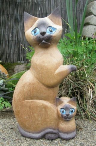 Vtg.  Solid Wood Blue Eyed Siamese Cat & Kitten Figurine Yard Art Indonesia
