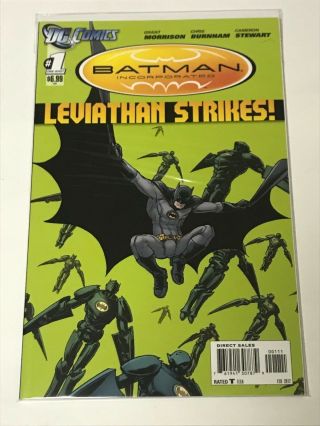 Batman Inc.  complete series issues 1 - 8 Batman,  Incorporated Leviathan strikes 2
