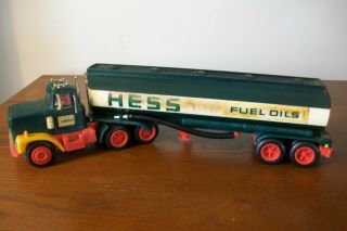 HESS 1977 HESS FUEL OIL TANKER TRUCK 3