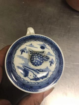 Chinese Antique Blue And White Cover Cup 2