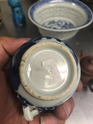 Chinese Antique Blue And White Cover Cup 8