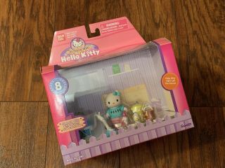 Nib Bandai At Home With Hello Kitty Set:clean Up Kitty With Vacuum And Broom Set
