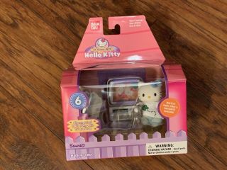 Nib Bandai At Home With Hello Kitty Set:channel Surf Hello Kitty With Tv And Vcr