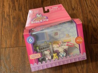 Nib Bandai At Home With Hello Kitty Set:baby Kitty And Baby Daniel Crib/stroller