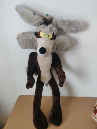 Wile E.  Coyote 28 " Large Plush - Looney Tunes Six Flags Exclusive 1995