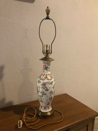 Chinese Famille Rose Hand Painted Porcelain Vase Lamp