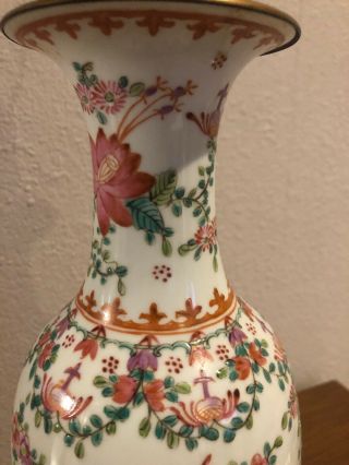 Chinese Famille Rose Hand Painted Porcelain Vase Lamp 3