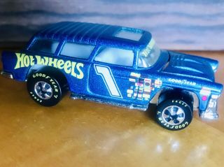 HOT WHEELS VINTAGE CLASSIC CHEVY NOMAD RACE TEAM.  LIMITED EDITION 5