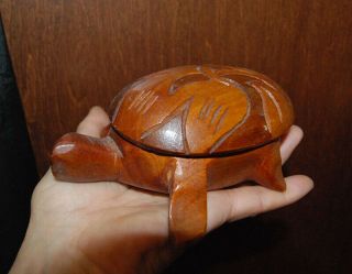 Vintage Wood Carved Turtle Box Figurine Polynesia?
