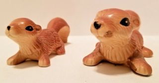 2 Cute Vintage Retro Ceramic Big & Little Brown Squirrel Tree Climbers Figurines