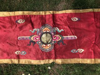 CHINESE QING DYNASTY SILK EMBROIDERY DRAGON HANGING BANNER 4