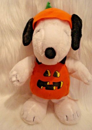 Dan Dee Walking And Dancing Halloween Snoopy Plays Linus And Lucy Song