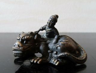 VERY RARE CHINESE ANTIQUE GILT BRONZE PAPERWEIGHT FIGURE QING DYNASTY 8