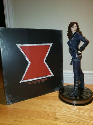 Black Widow - Scarlett Johansson Premium Format Statue Sideshow Marvel Sample