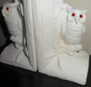 Vintage White Resin Owl Bookends Bird Red Eyes Logs Collectible Figurines 2