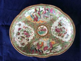 Good 19th Century Chinese Porcelain Famille Rose Hand Painted Dish.