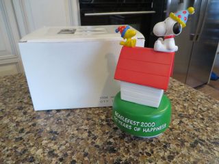 Peanuts Snoopy Beaglefest 2000 50 Years Of Happiness Music Box