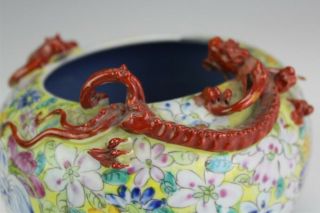 VTG Chinese Export Porcelain Famille Rose 1000 Flowers Red Dragon Bat Vase SLG 4