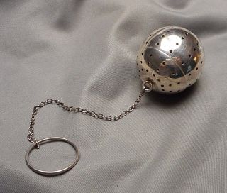 Vintage Reed & Barton Sterling Silver Tea Ball Infuser 4812 On Chain W/ Ring